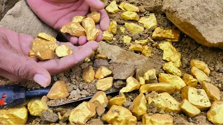 Hunter Digging for Treasure worth millions from Huge Nuggets of Gold , Mining Exciting