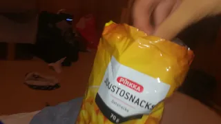 testissä: pirkka juustosnacks (quality warning !!)