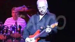 Sultans of Swing - AMAZING AUDIO! - Mark Knopfler -Live 2005