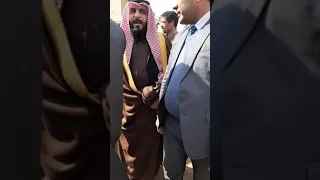 جاء الشيخ حسين علي ال خيون يعزي قبيله الحميد بوفاه الشيخ عبد الصاحب السعدون رحمه الله