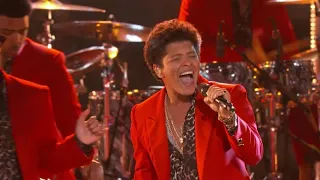 Bruno Mars Classic-Treasure Live HD (The Voice)