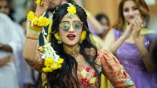 Bride's Holud Entry | Odhani | Sajna | Current Laga Re | Team Bride | RAFI & ETU'S HALDI NIGHT 2022