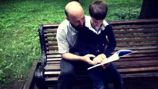 Дмитрий Емец читает с сыном книгу "Папатека" Анны Никольской!