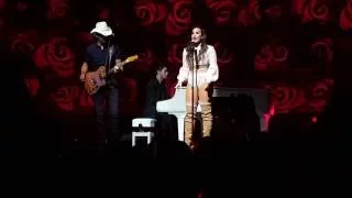 Demi Lovato ft. Nick Jonas & Brad Paisley - Stone Cold - Future Now Tour - 9/7/16 - Nashville, TN