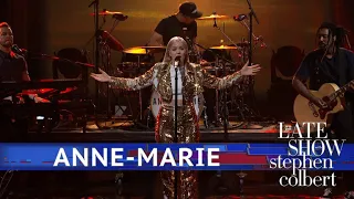 Anne Marie Performs '2002'