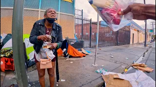 Helping The Homeless In Skid Row, Los Angeles - She Wanted A 'HUG' At The End...