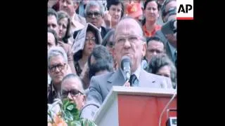 SYND 23 4 78 DOLORES IBASSURI AND SANTIAGO CARRILLO REELECTED TO THEIR POSITIONS IN SPANISH COMMUNIS