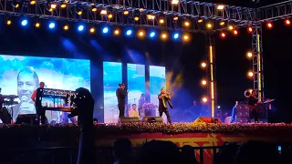 Kaun hai wo? from Bahubali (Kailash Kher Live) from Yavatmal