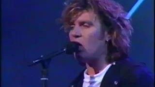 Duran Duran "All she wants is" (Nochevieja 1988 - TVE1)