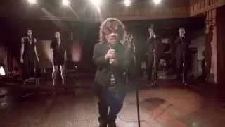 Peter Dinklage performing for Game of Thrones musical for Red Nose Day