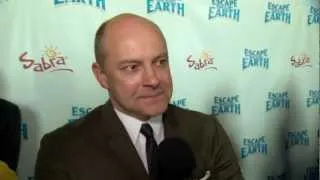 Rob Corddry's Official 'Escape from Planet Earth' Premiere Interview