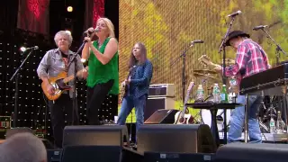 Pegi Young & The Survivors - Live at Farm Aid 2013