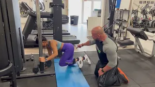 Kneeling Glute Kickback (Cable)