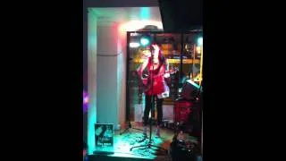 Peta Evans Taylor performing "Somebody Bring Me Some Water" - Melissa Etheridge (cover)