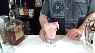 Como hacer La Gata Rosa 😻 Cocktail con vodka, fresas y helado