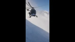 French Gendarmerie Pilot incredible skills during mountainside rescue operation in the Alps