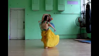 Oriental dance of Kseniya with a shawl