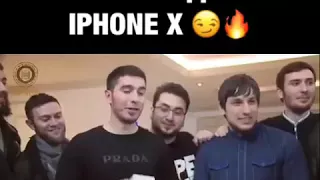 Рамзан Кадырову подарили IPHONE X 😘😎