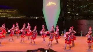 Singapore Chinese children dancing at Marina Bay Sands 🇸🇬