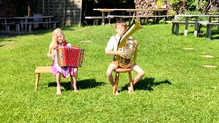 Griaß' di Gott Frau Wirtin - Steirische Harmonika mit Lisa 6 Jahre alt und ihrem Bruder Florian