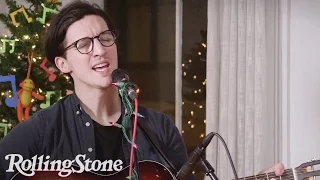 RS Holiday Playlist: Dan Croll Performs 'White Christmas'