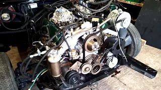 Поставили мотор на Чайку ГАЗ 14. Ремонт и реставрация ГАЗ 14.