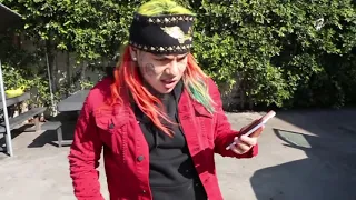 Tekashi 6ix9ine Appears to Order Hit on chiefs keef's cousin in shocking new video