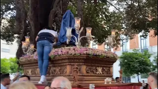 Un esperpento totalmente innecesario tras la procesión del Corpus en Jerez. ​⁠@cofrademania-jerez