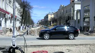В Твери продолжаются работы по благоустройству улицы Трехсвятской