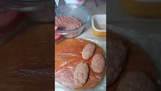 ЭТО ЛУЧШИЙ РЕЦЕПТ КОТЛЕТ.МАЛО КТО ЗНАЕТ КАК ПРИГОТОВИТЬ ВКУСНЫЕ КОТЛЕТЫ.