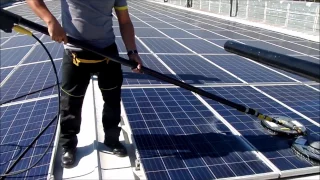 Sistema de limpieza paneles solares