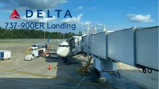 Delta 737-900ER Landing in CHS