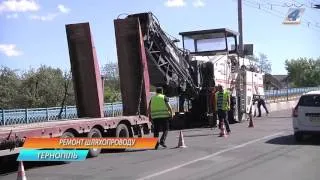 У Тернополі ремонтують міст через залізничну колію по вулиці Руська-проспект Степана Бандери