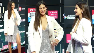Amyra Dastur Flaunts Her Beauty at Bollywood Hungama Style Icons Awards