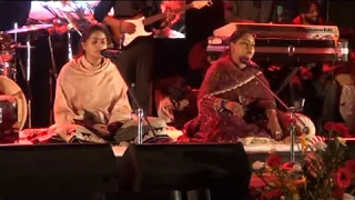 main fakeeran tere pyar di  NOORAN SISTERS perform at SKICC