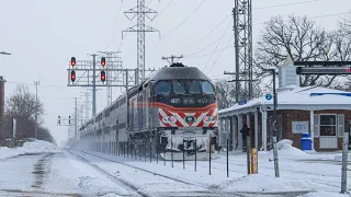 Trains Of Chicagoland And Beyond! 25 + Minutes of Chicagoland Trains