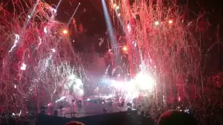 Muse, Drones World tour, London, closing