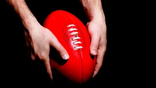 No investigation into AFL nude photo scandal without player complaints: Victoria Police