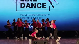 Челябинск  Выступает студия танца Шаг вперед группа Безупречные  19 05 2024г