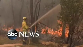 30K ordered to evacuate from Australia wildfires l ABC News