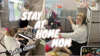 STAY AT HOME MOM CLEANING// CLEANING MOTIVATION// MOM LIFE