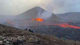 Top Channel/ Shpërthimi i vullkanit në Islandë, llava e kuqe dhuron spektakël
