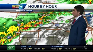 Showers, thunderstorms move in overnight