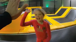 Springen en salto's maken bij Krazy Kangaroo is een super gaaf trampolinepark in Enschede.