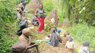 African village life// Cooking for the pygmies in the forest. It was their first time to eat it
