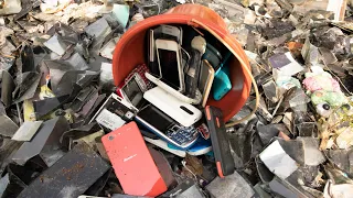 Found 1 Broken Phone Bucket | Restoration Destroyed Phone