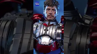Hot Toys Tony Stark Mark V Suit Up Version Deluxe