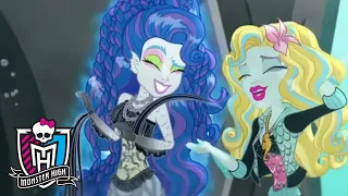 Monster High Latino💜 ¿Una nueva novia para Gil? 💜Dibujos animados para niños