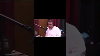 Joey Diaz eats edibles on JRE🤣