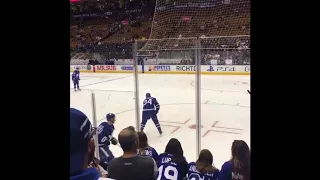 Auston Matthews pregame warmup - October 23, 2017